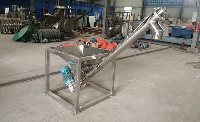 ls螺旋輸送機(jī):型號(hào)齊全,結(jié)構(gòu)簡(jiǎn)單,占地面積小,輸送能力強(qiáng)。